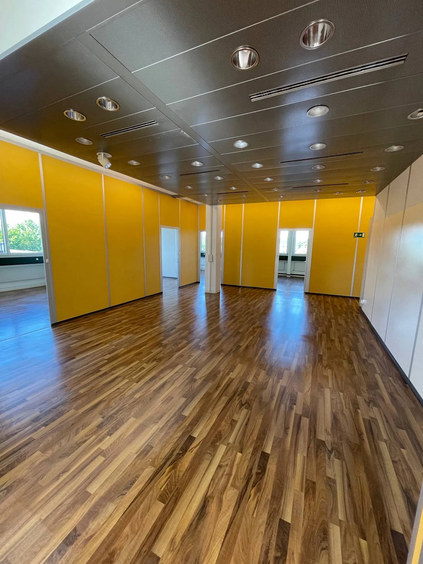 Bureaux modernes dans le centre d'affaires d'Oberglatt - Photo 10 sur 24