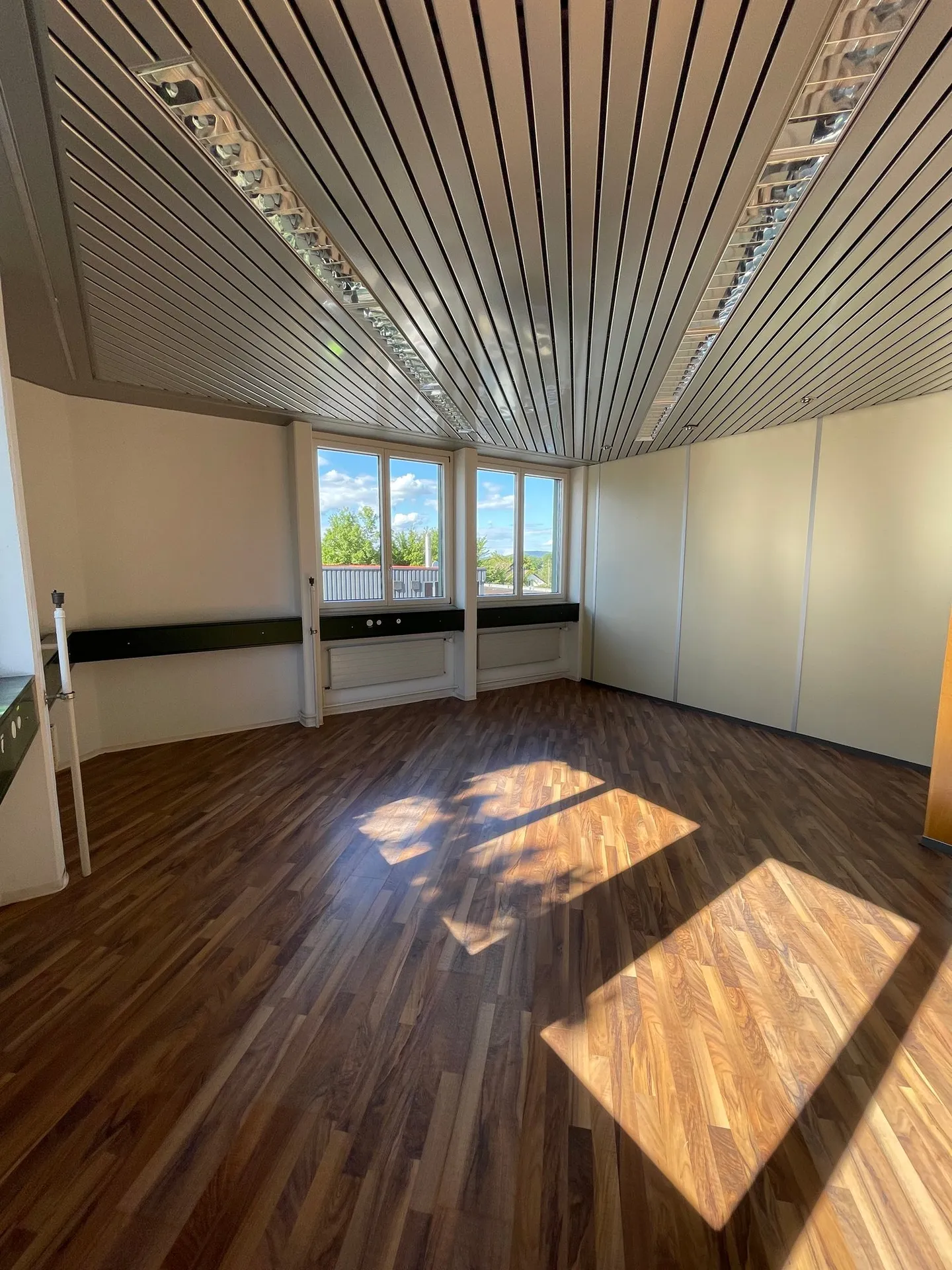 Bureaux modernes dans le centre d'affaires d'Oberglatt - Photo 12 sur 24