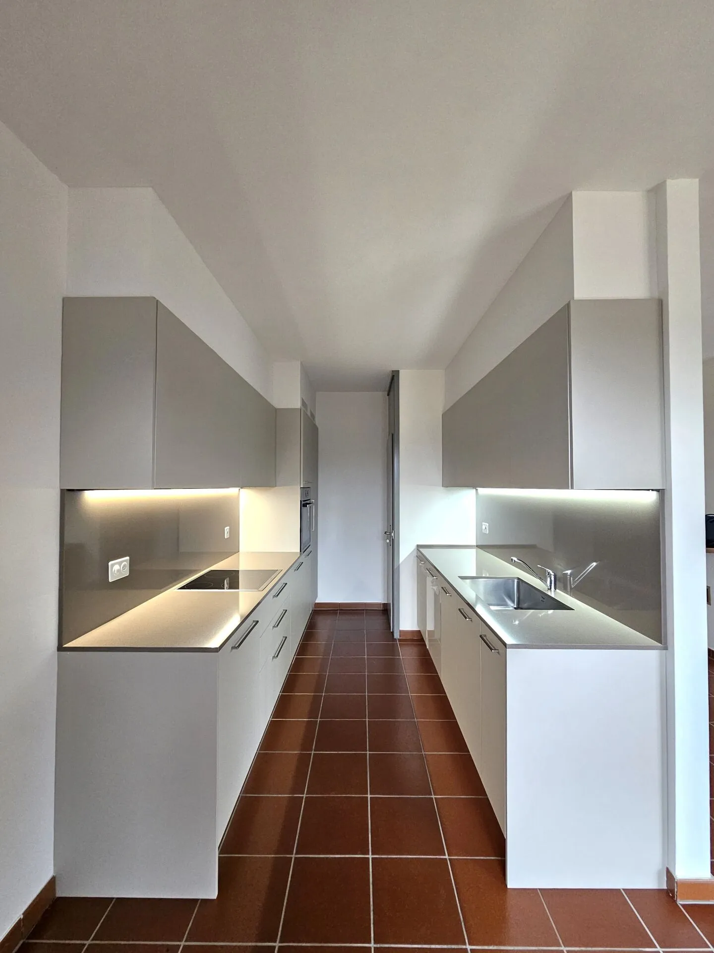 Reihenhaus mit Garten und offener Aussicht - Foto 4 von 13