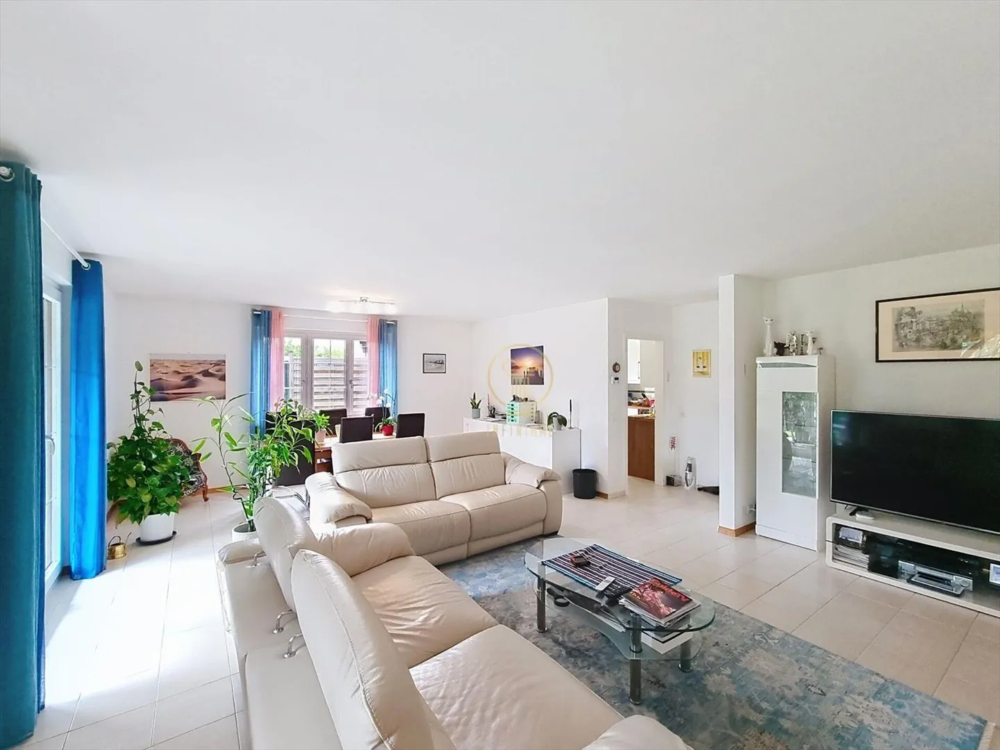 RENENS, OGGETTO RARO! Villa a schiera non soggetta a una PPE di 5,5 p. con ampio spazio giardino. - Foto 6 di 13