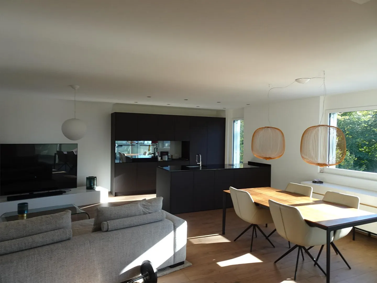 Appartement haut de gamme incluant 2 places de garage et charges - Photo 5 sur 26