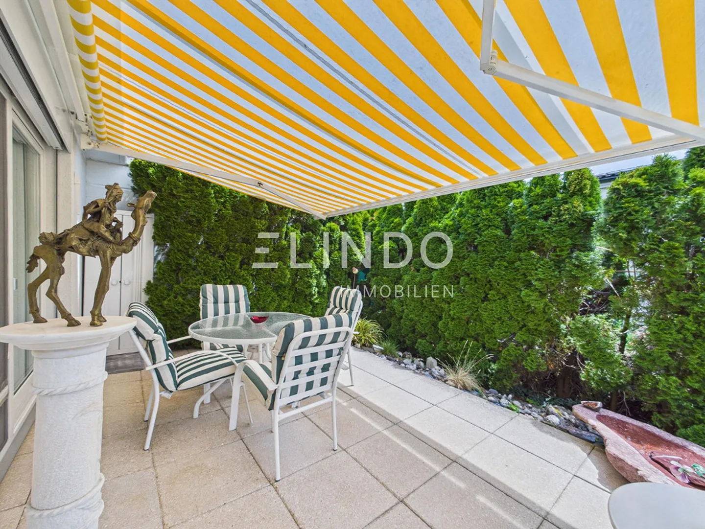 Adliswil | Appartamento con terrazza di 4,5 stanze - Foto 8 di 13
