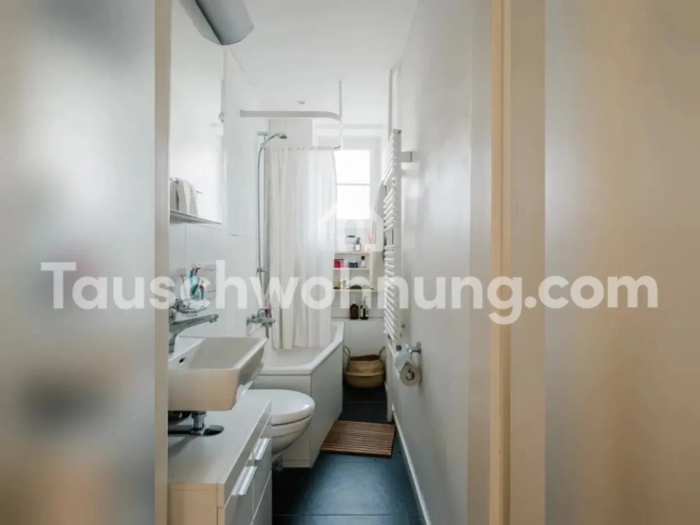 [APPARTAMENTO IN SCAMBIO] Bell'appartamento di 2.5/3 stanze vicino al lago a Wollishofen - Foto 8 di 11