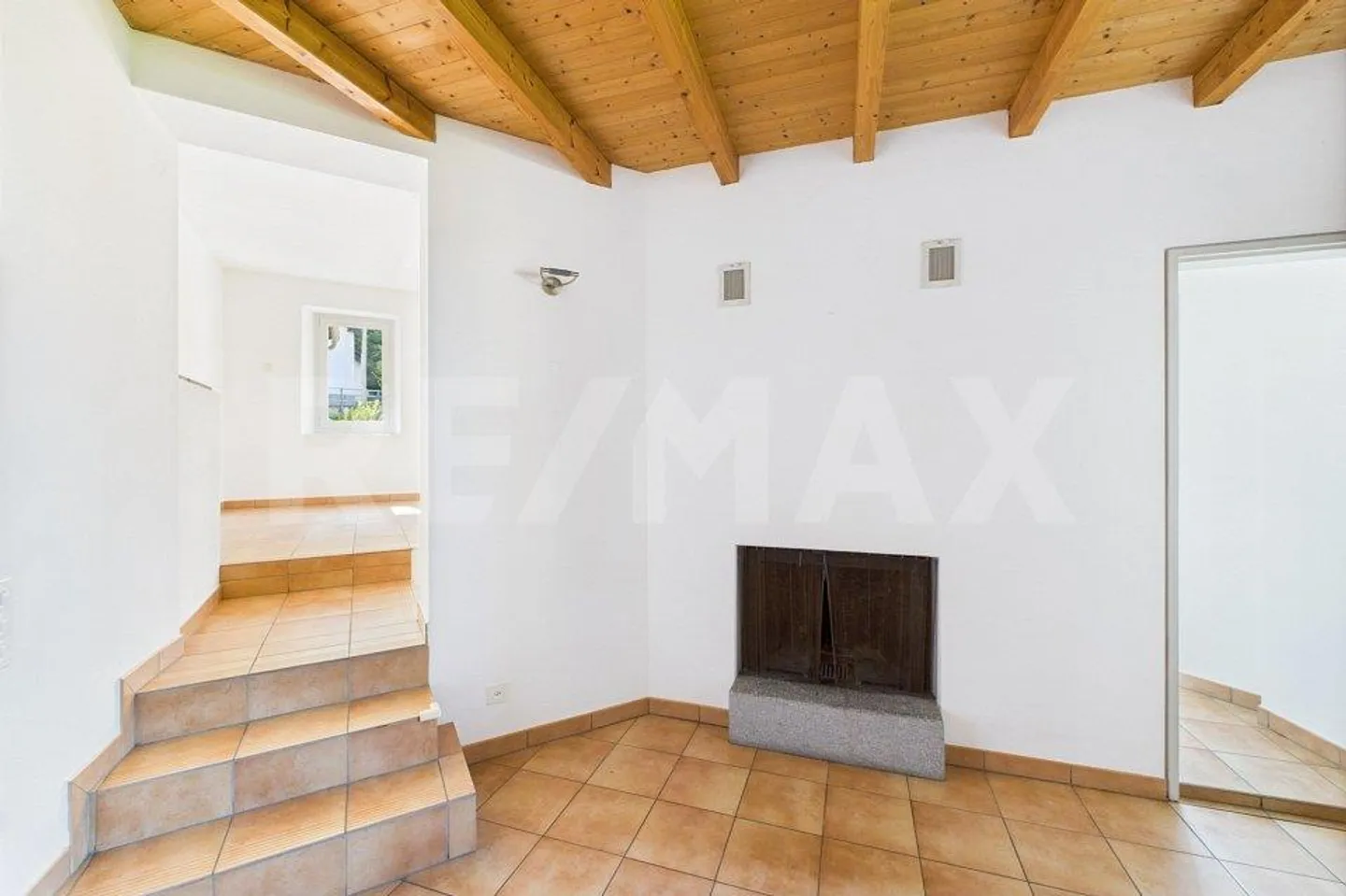Wo sich die Zeit verlangsamt. Kernhaus mit offenem Blick und hellen Räumen - Foto 10 von 13