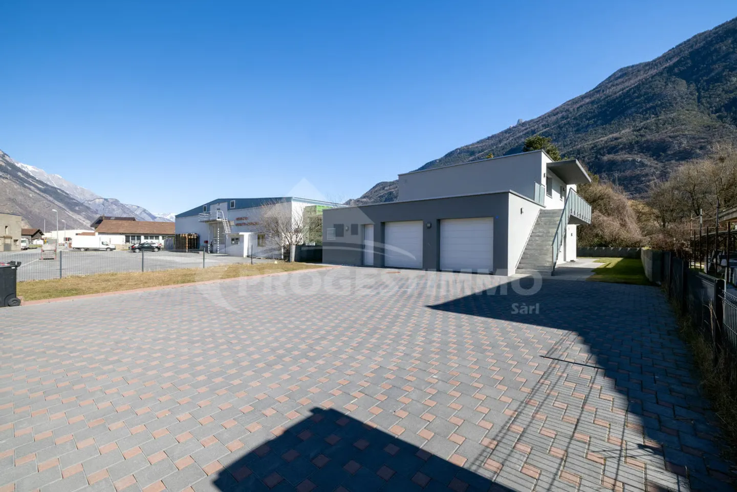 BELLE VILLA MODERNE DE DEUX LOGEMENTS - Photo 12 sur 12