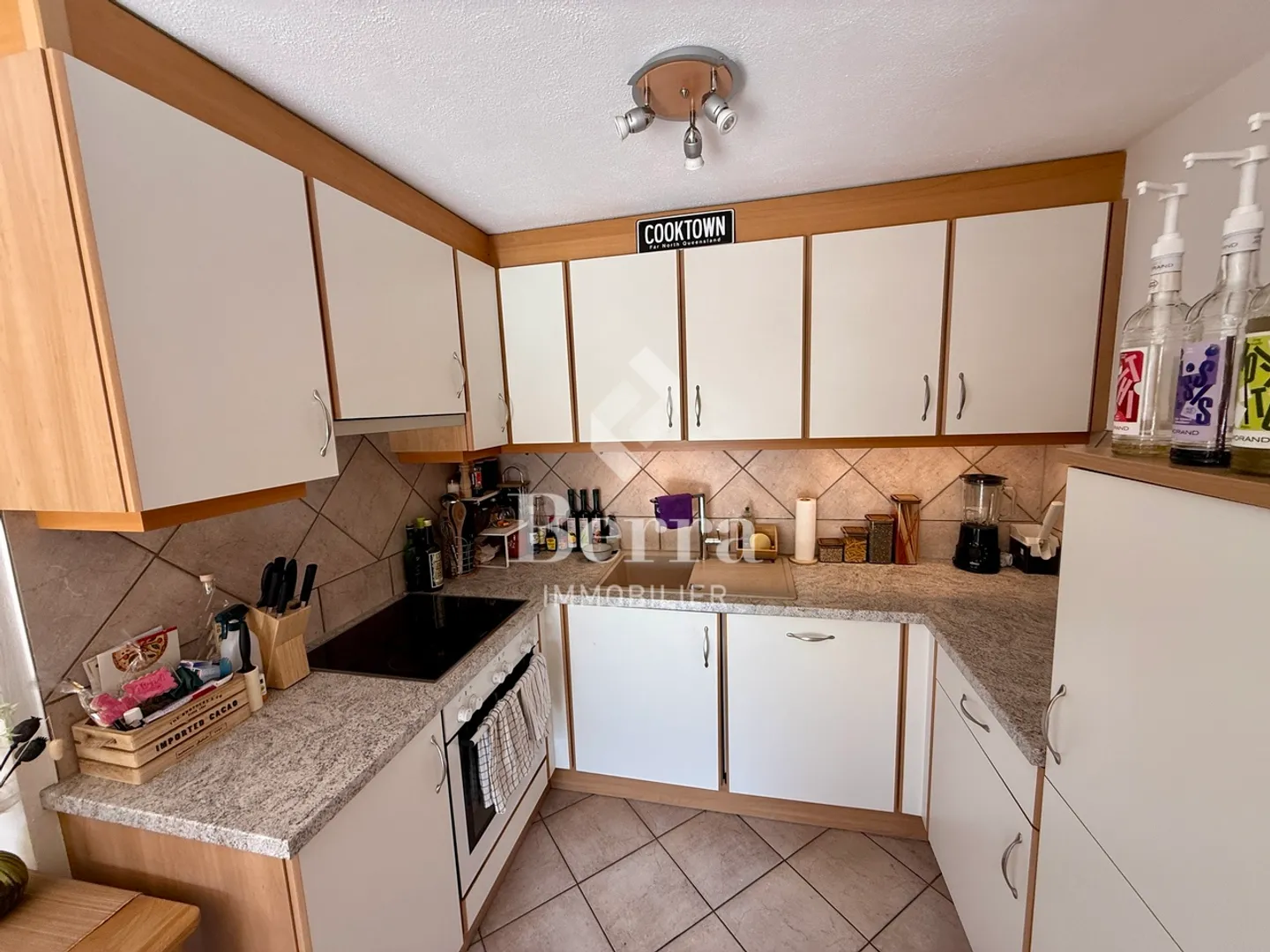 2.5 Room Apartment - Photo 4 of 13