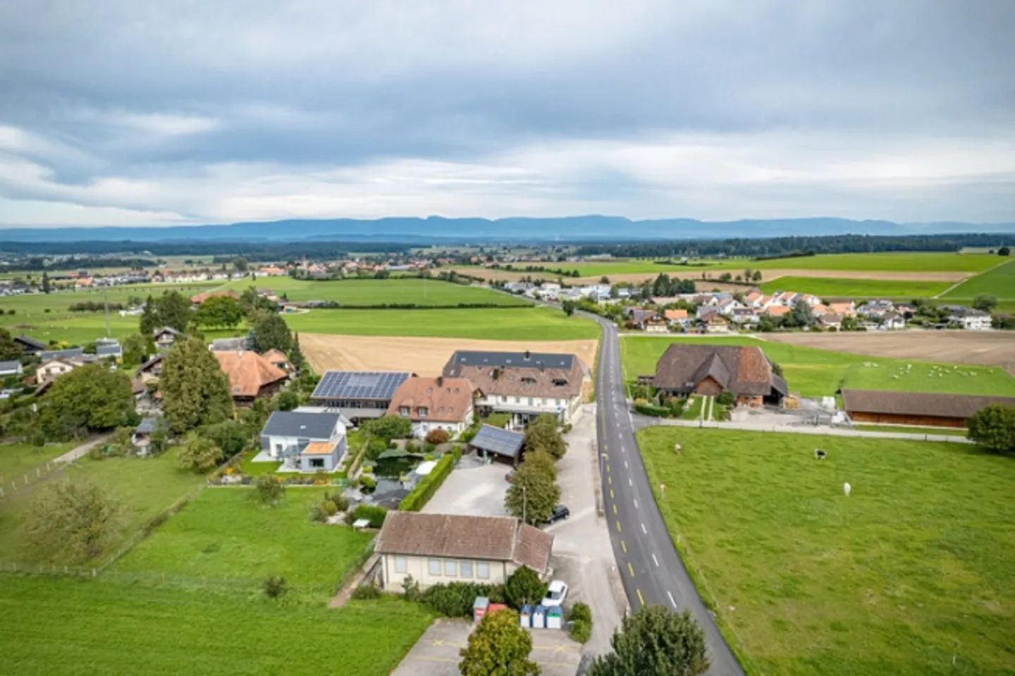 «ATTRAKTIVES ENTWICKLUNGSPOTENZIAL AUF 3'202 m²» - Foto 4 von 8