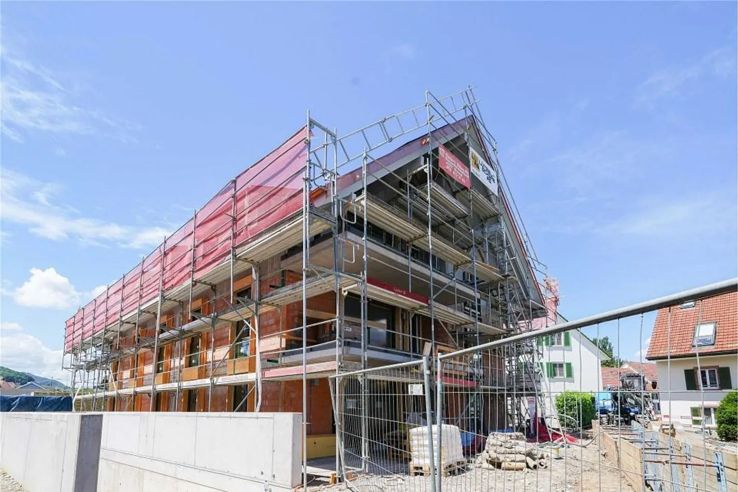 Visitez la construction brute maintenant et emménagez à partir d'octobre - Photo 9 sur 9