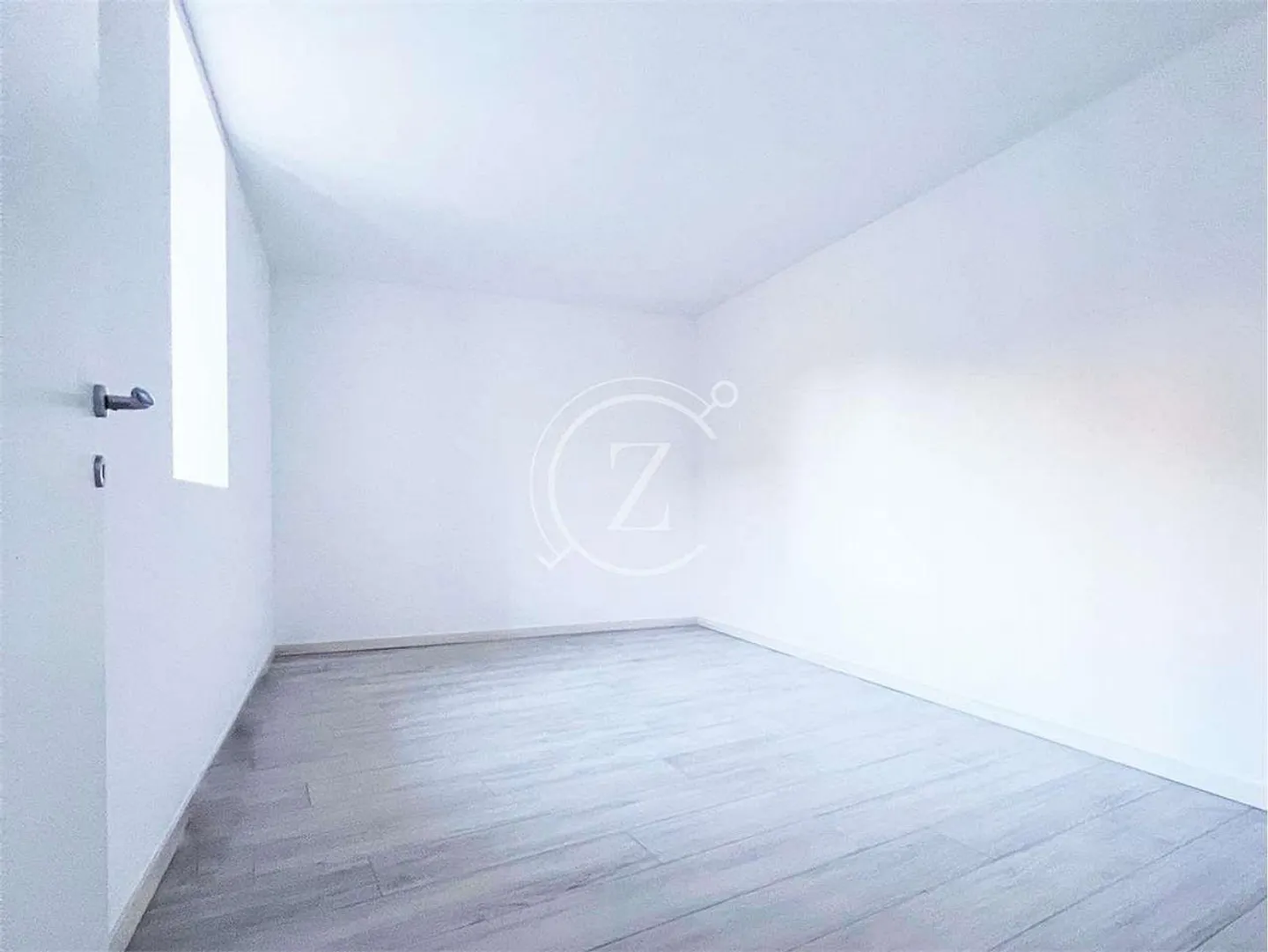 BIRONICO - 3.5-Room Apartment Renovated - Photo 2 of 3