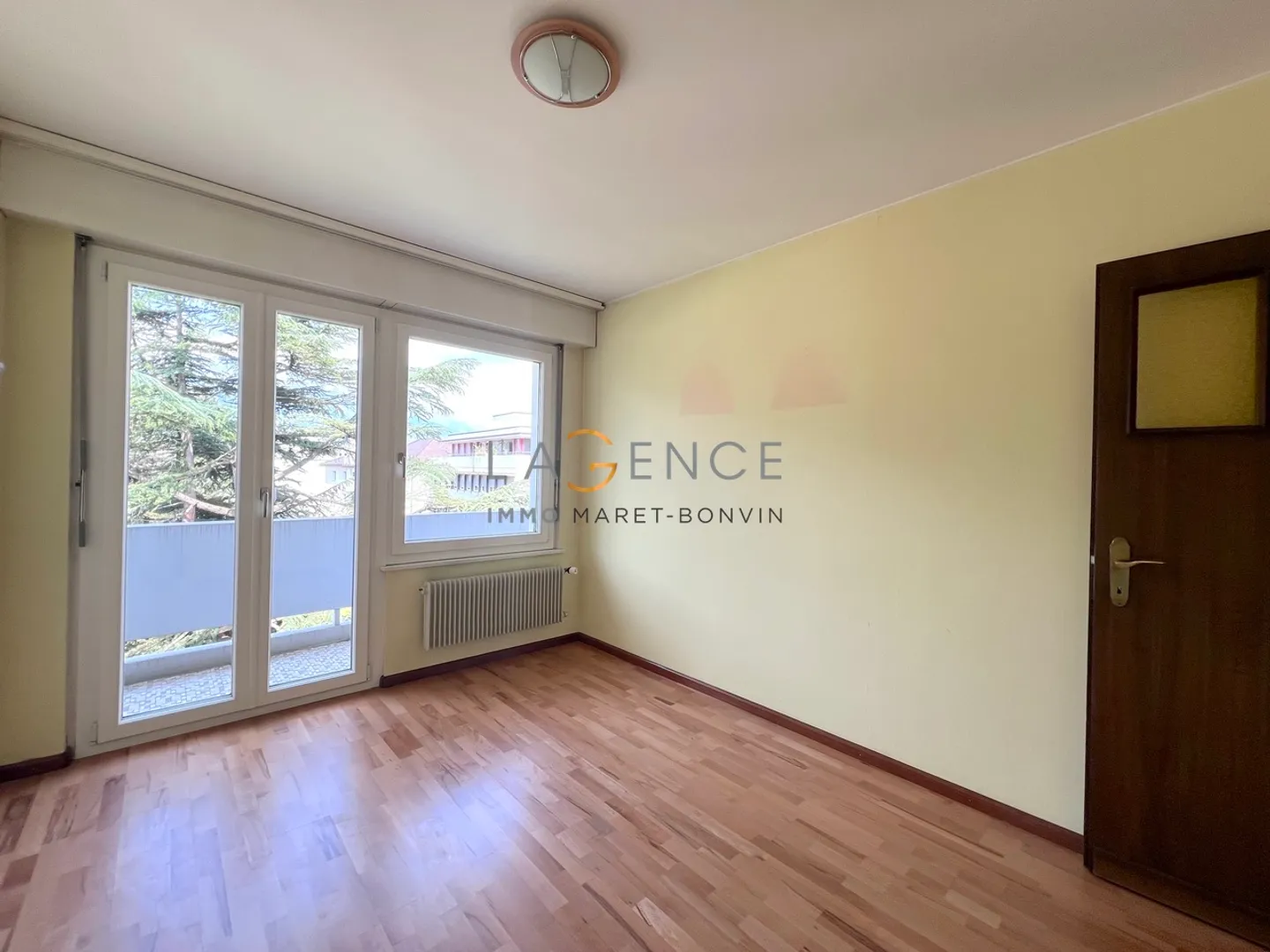 APPARTEMENT DE 3,5 PCES AVEC BALCON DE 23M2 - Photo 4 sur 7