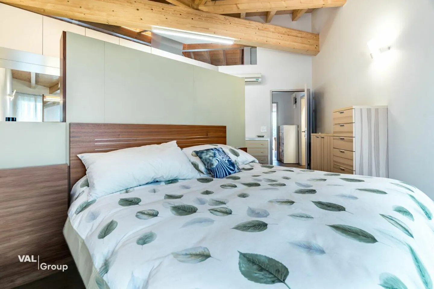 Esclusivo appartamento attico di 4,5 locali con ampia terrazza e sauna a Visp - Foto 9 di 24