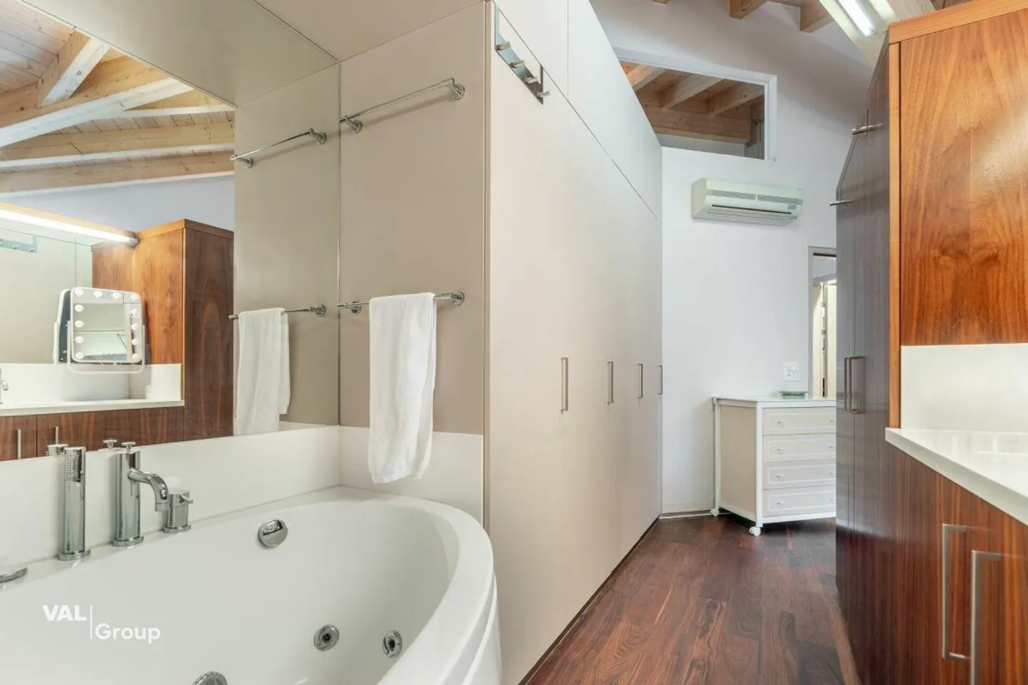 Esclusivo appartamento attico di 4,5 locali con ampia terrazza e sauna a Visp - Foto 11 di 24