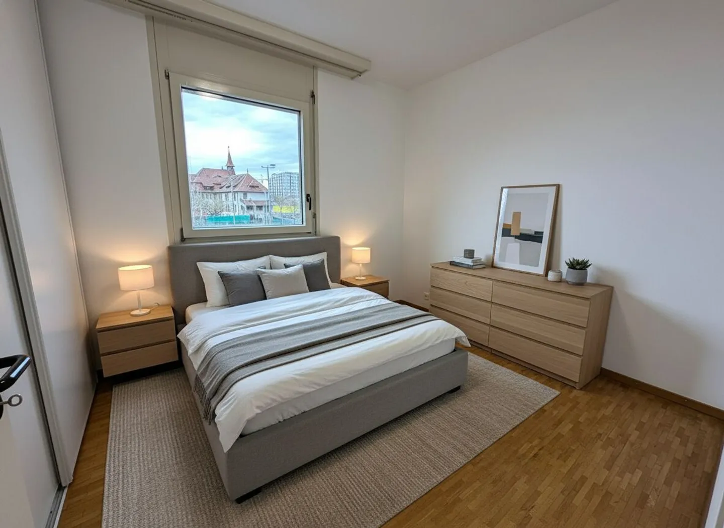 Bright 5-Room Apartment in Petit-Lancy - Photo 5 of 12