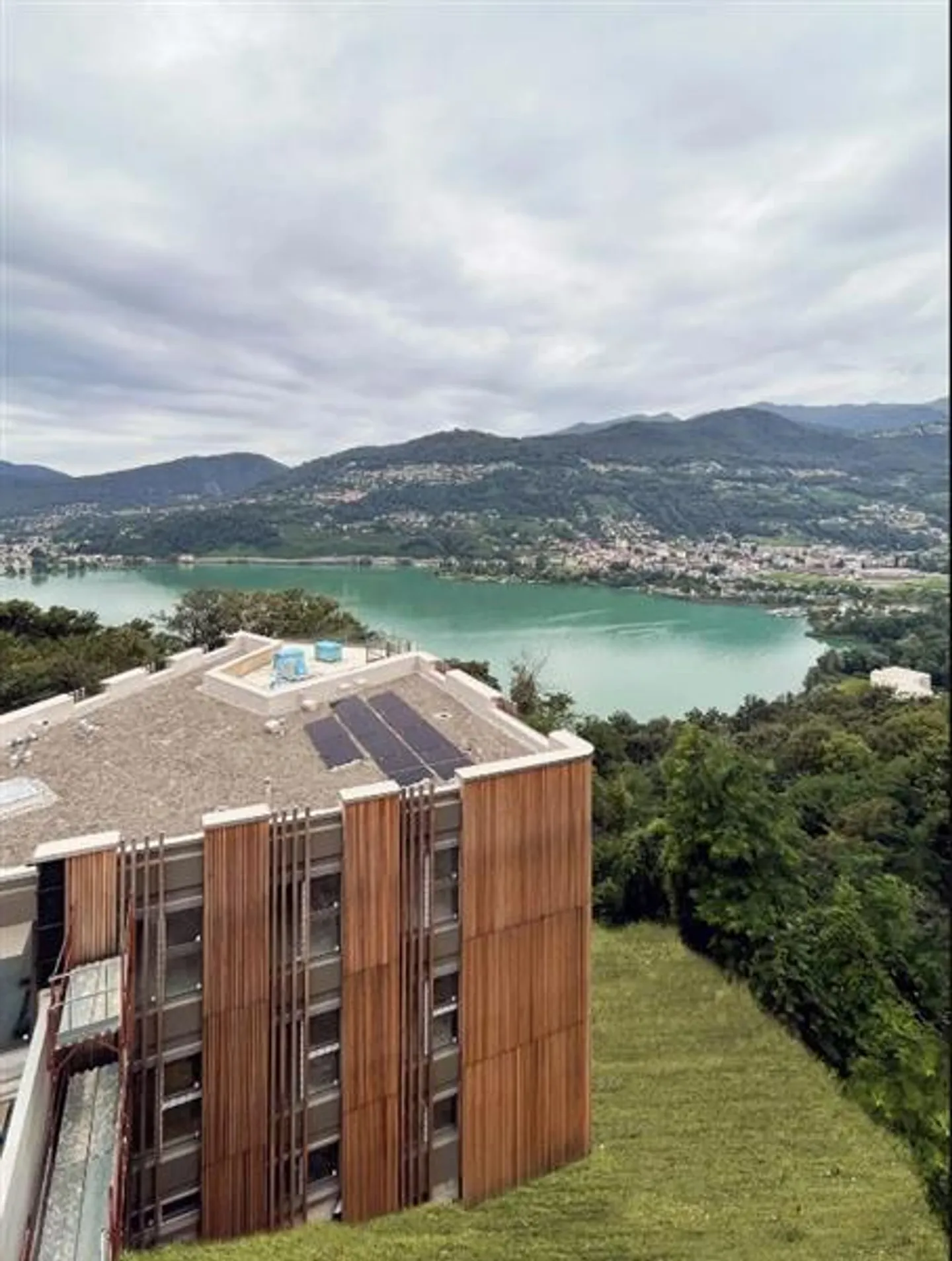 Montagnola: 5,5-Zimmer-Wohnung - Foto 1 von 11