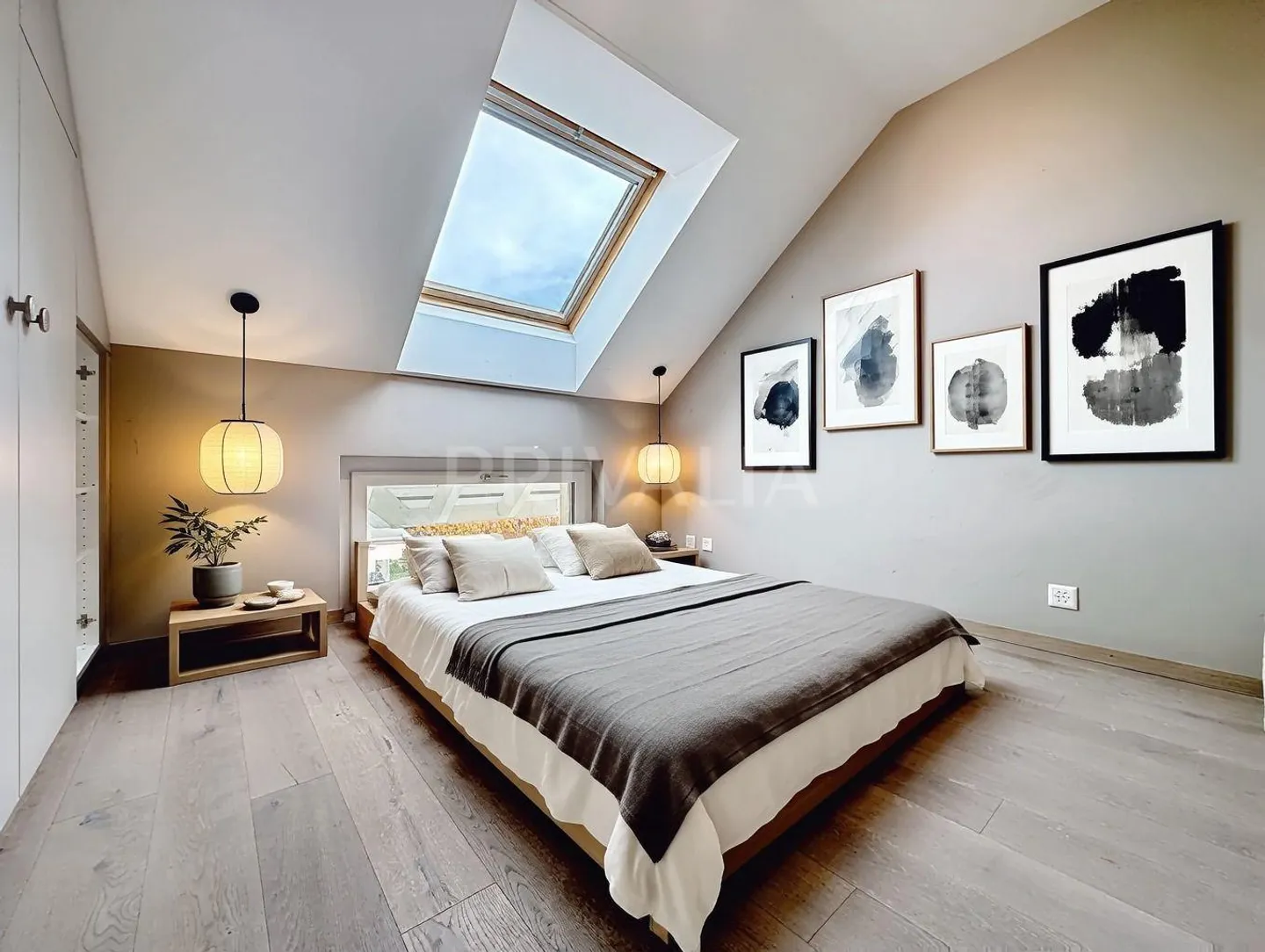 Duplex avec Balcon et Cheminée - Photo 3 sur 5