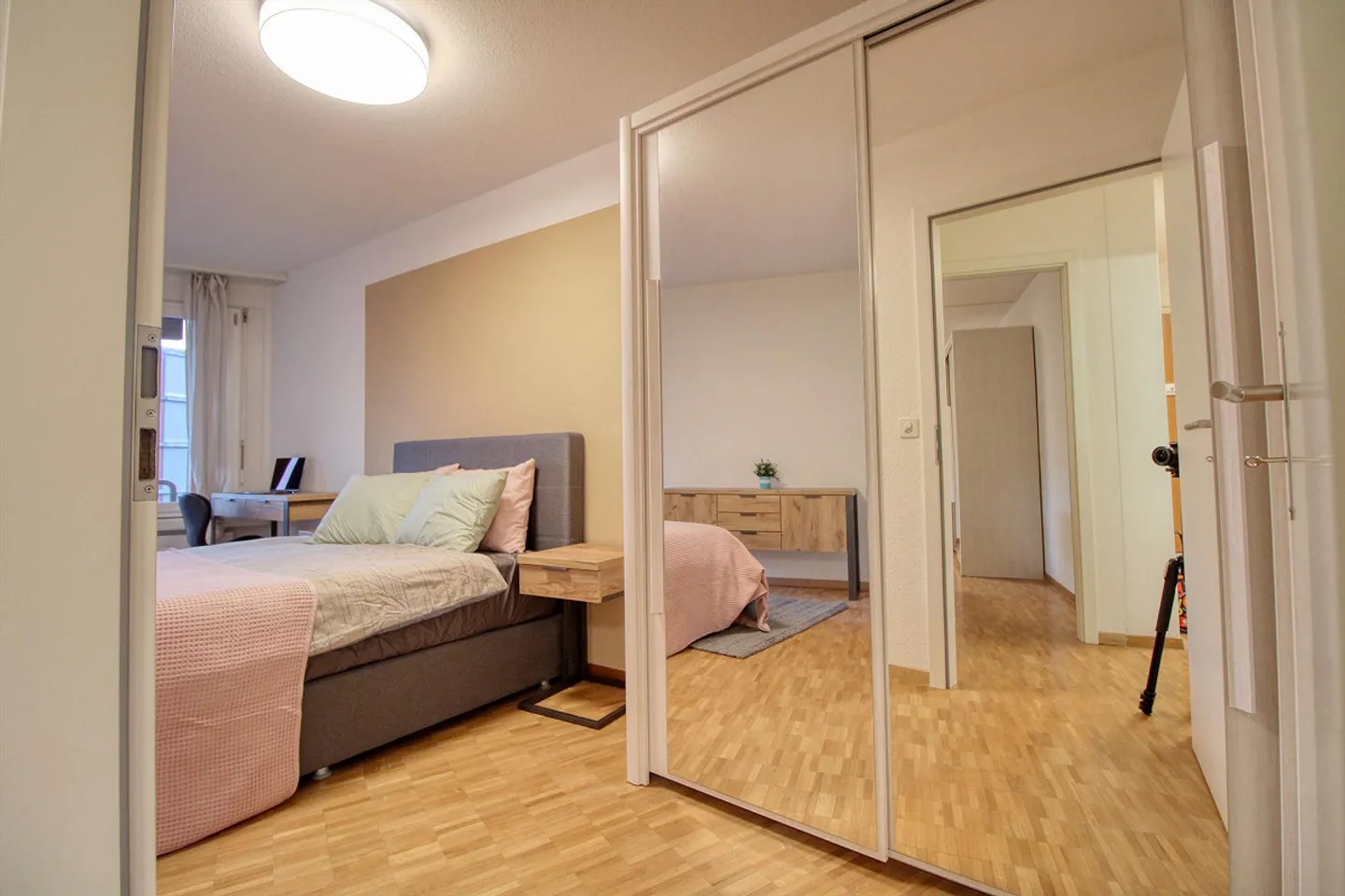 Beautiful rooms in the best location near Sihlcity - Photo 5 of 14