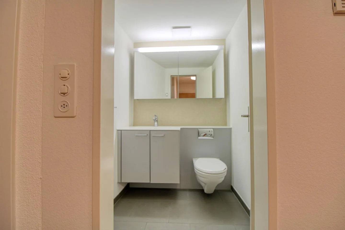 Beautiful rooms in the best location near Sihlcity - Photo 12 of 14