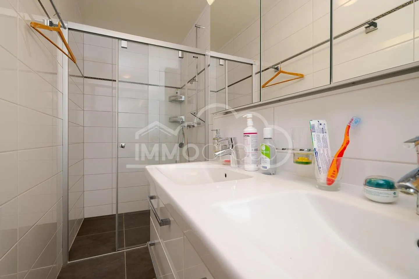 Grande balcone, vista e suite principale! - Foto 6 di 13