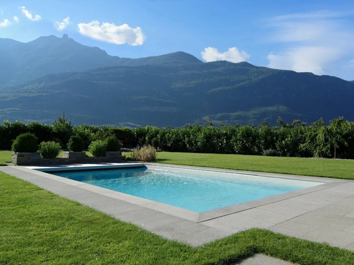 Villa contemporanea con piscina a Fully! - Foto 8 di 13