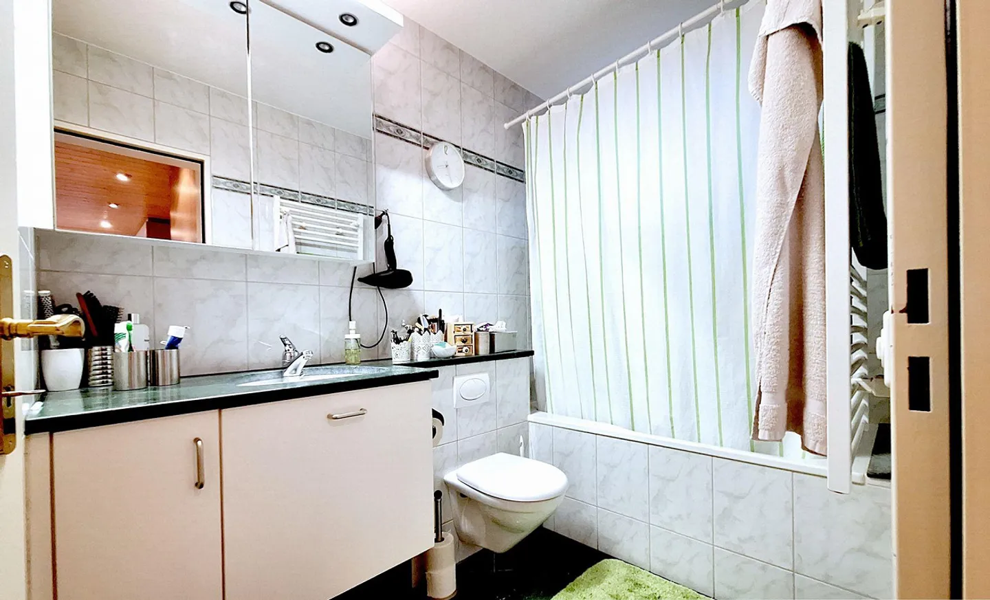 Living in Building Rights in a Quiet and Green Environment - Photo 10 of 11