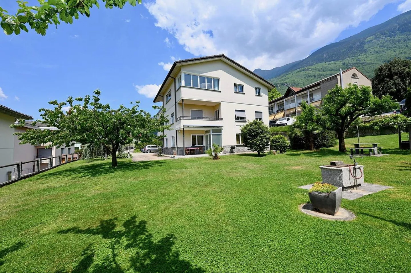 Casa Multi-Familiare con Potenziale Edificatorio - Foto 4 di 25