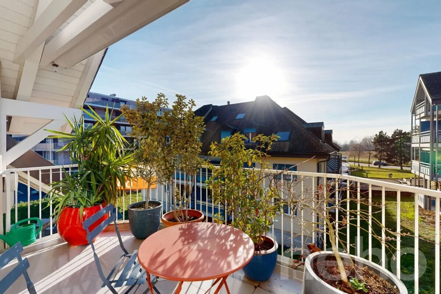 Charming duplex with mansard roof, 4.5 rooms, bright and generous in Gland - Photo 3 of 12