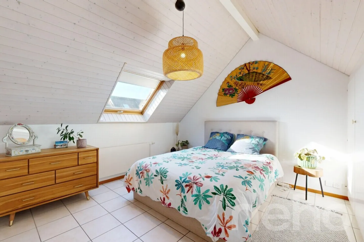 Charming duplex with mansard roof, 4.5 rooms, bright and generous in Gland - Photo 7 of 12