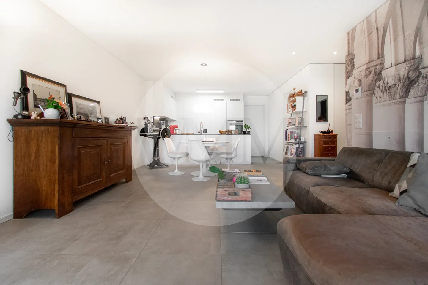 «MODERNE WOHNUNG MIT OFFENER SICHT» - Foto 2 von 12