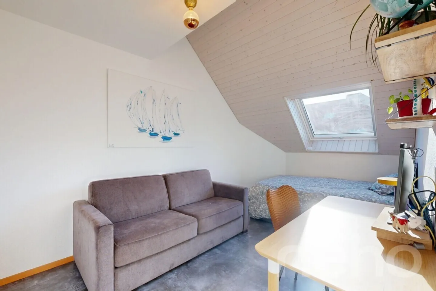 Charming duplex with mansard roof, 4.5 rooms, bright and generous in Gland - Photo 8 of 12