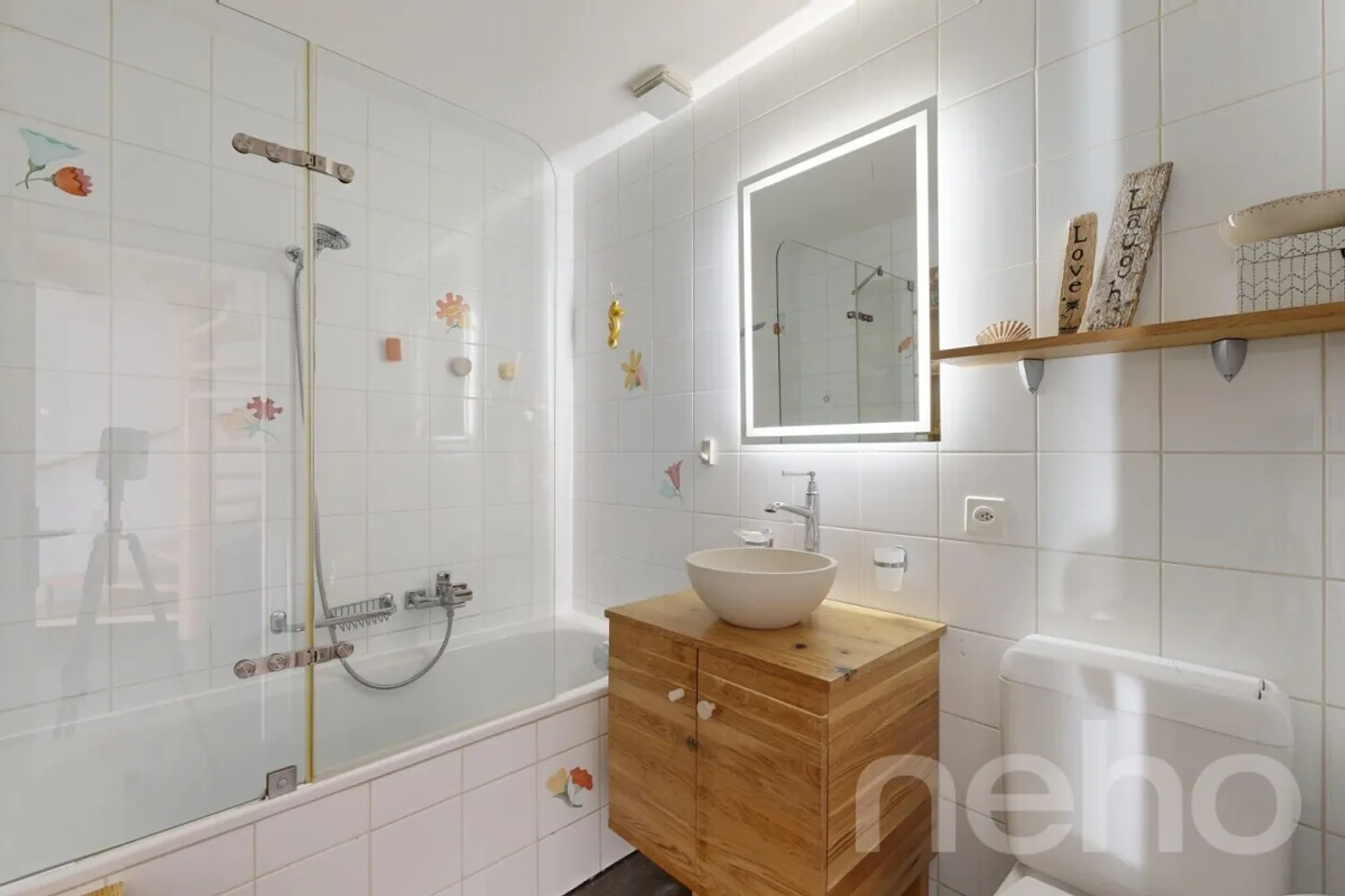 Charming duplex with mansard roof, 4.5 rooms, bright and generous in Gland - Photo 10 of 12