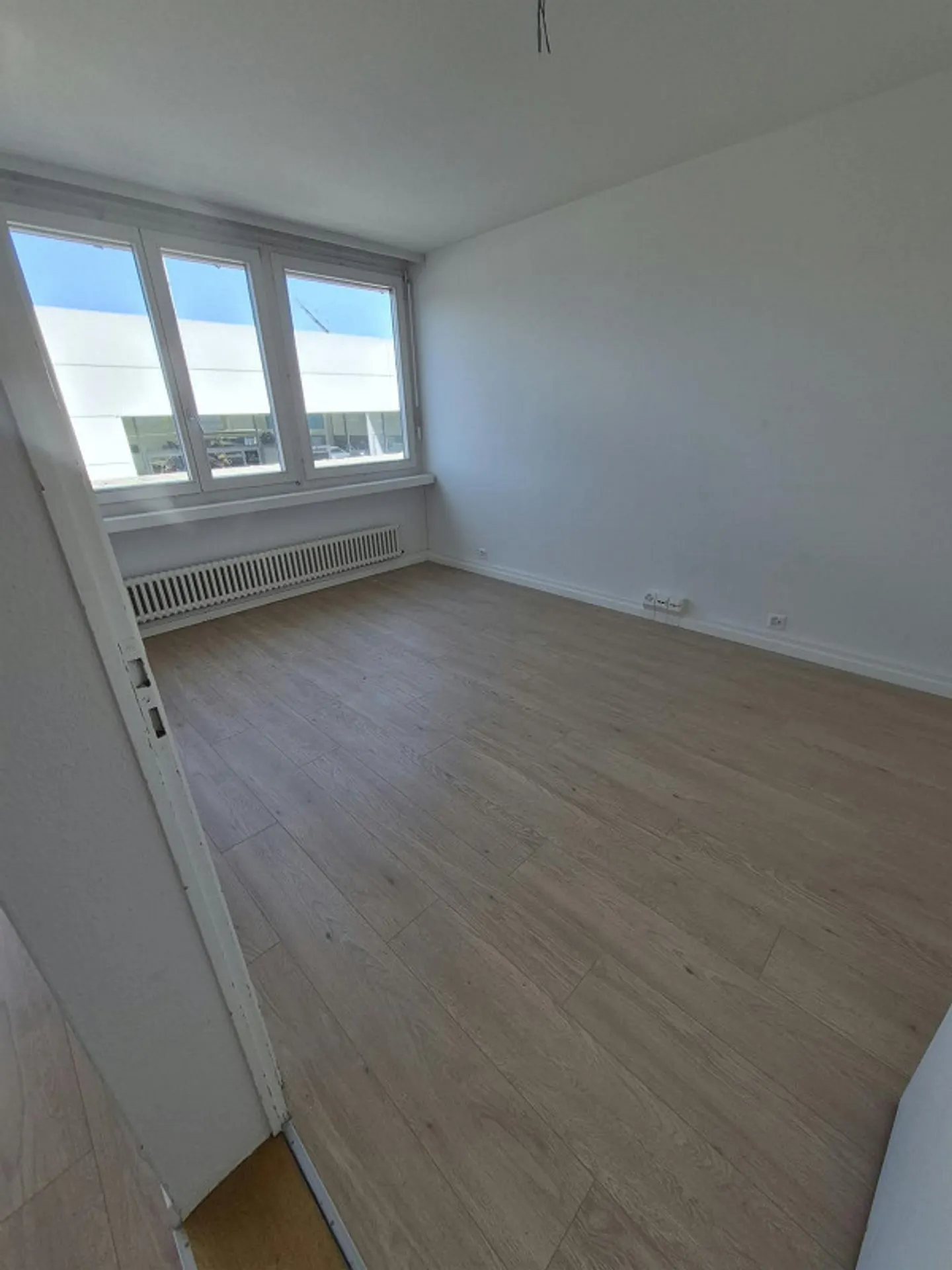 Attractive 2-room apartment with top connections - Photo 7 of 10