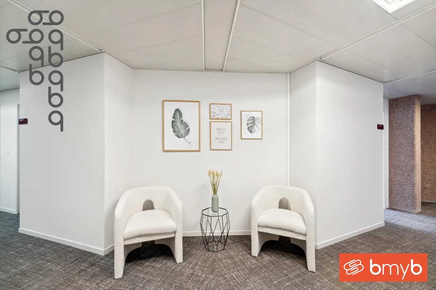 Office 1 room - Photo 6 of 15