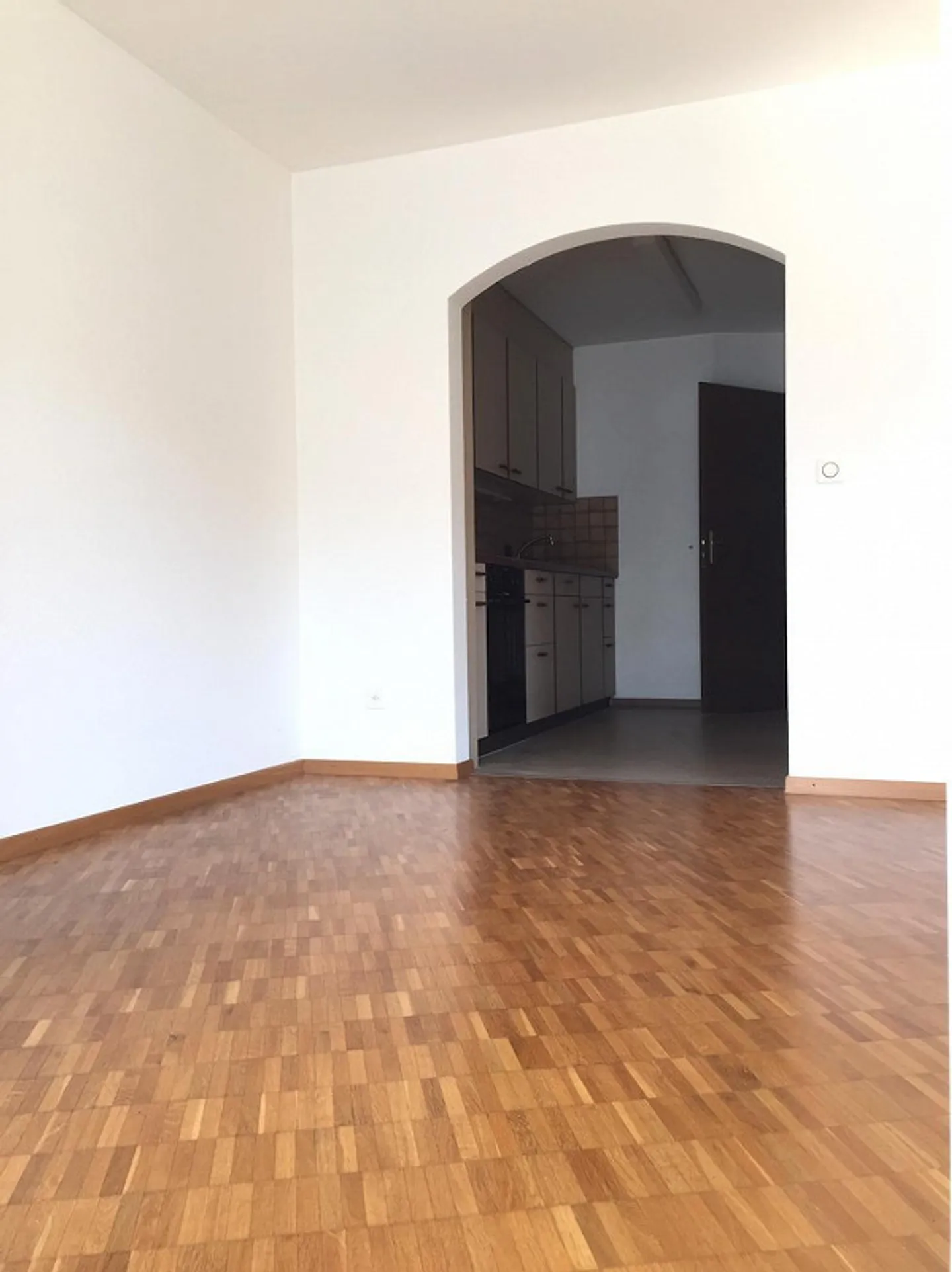 4.5 Room Apartment in Safenwil - Photo 4 of 11