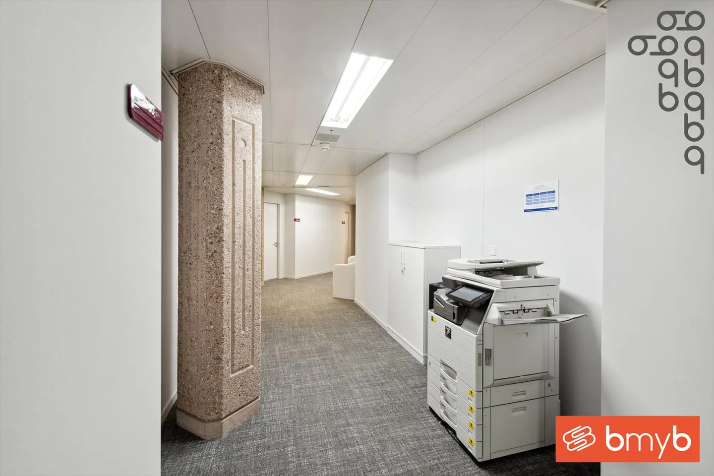 Office 1 room - Photo 8 of 15