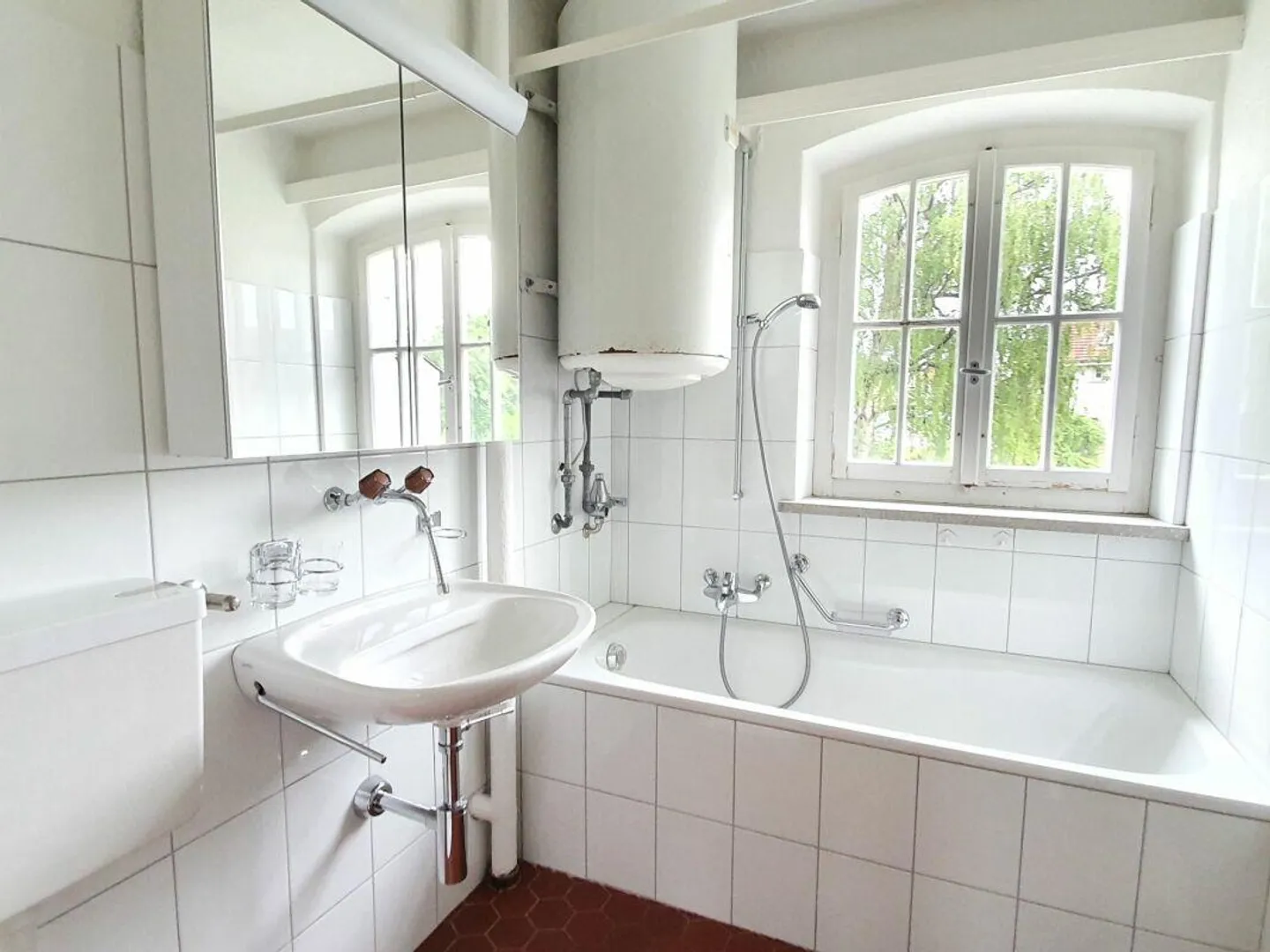 Charmante Wohnung mit Terrasse - Foto 4 von 8