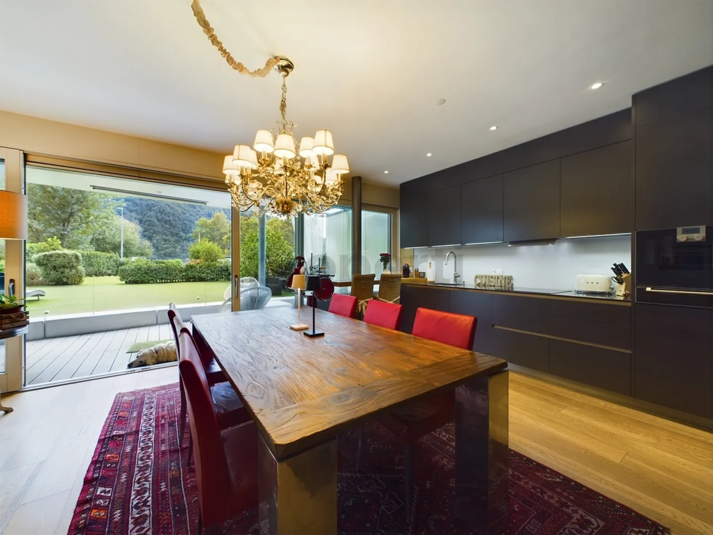4.5 Zimmer Wohnung in schöner Seelage, EG mit grossem Garten - Foto 8 von 13
