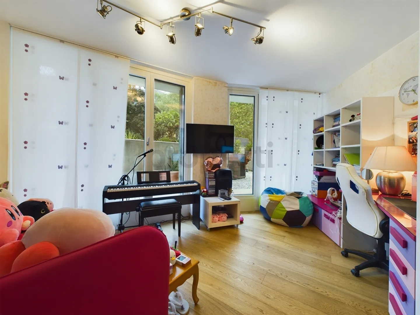 4.5 Zimmer Wohnung in schöner Seelage, EG mit grossem Garten - Foto 11 von 13