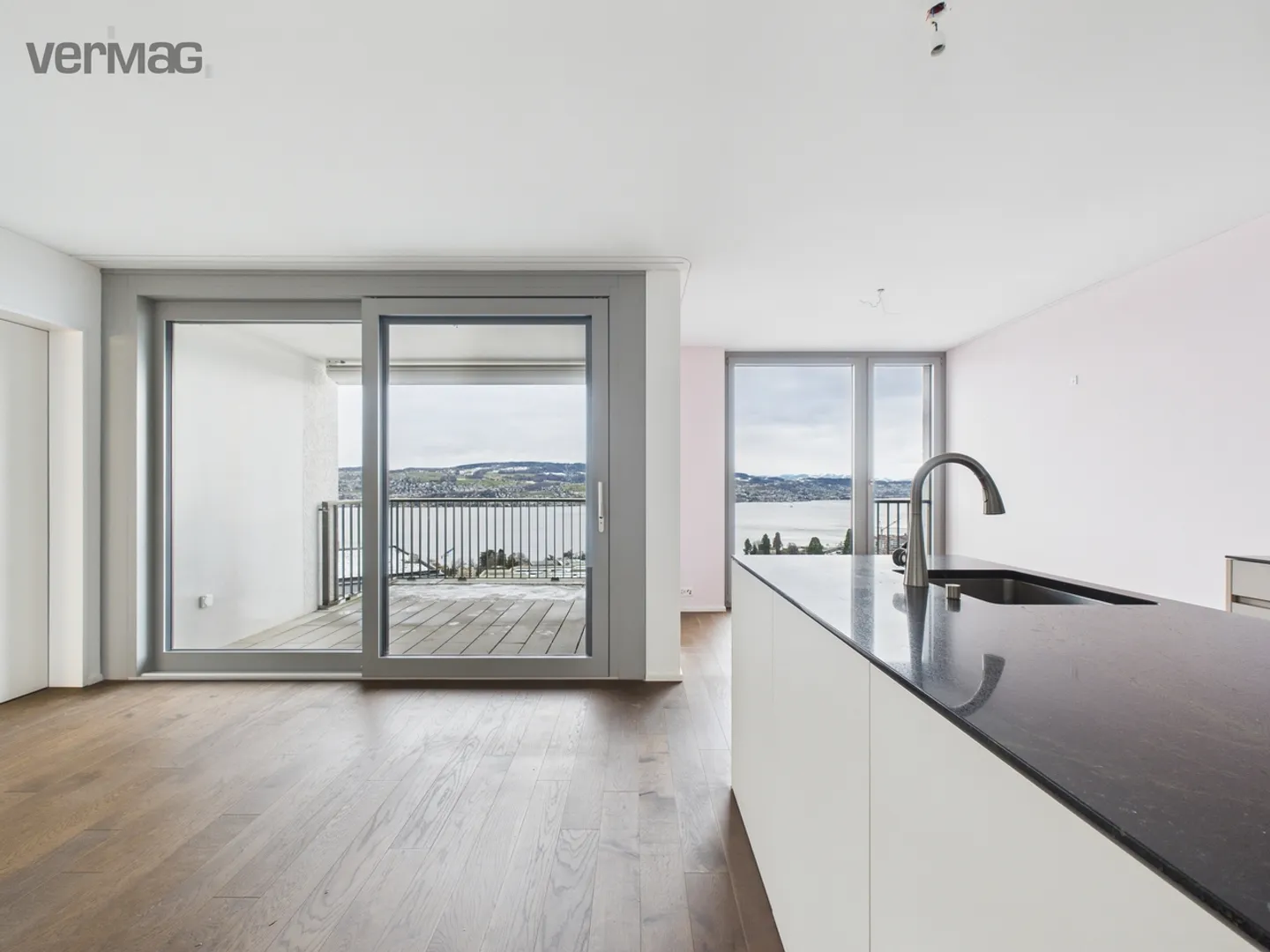 Weite. Licht. Alpenblick. 2.5 Zimmer zum Durchatmen am Zürichsee - Foto 3 von 13