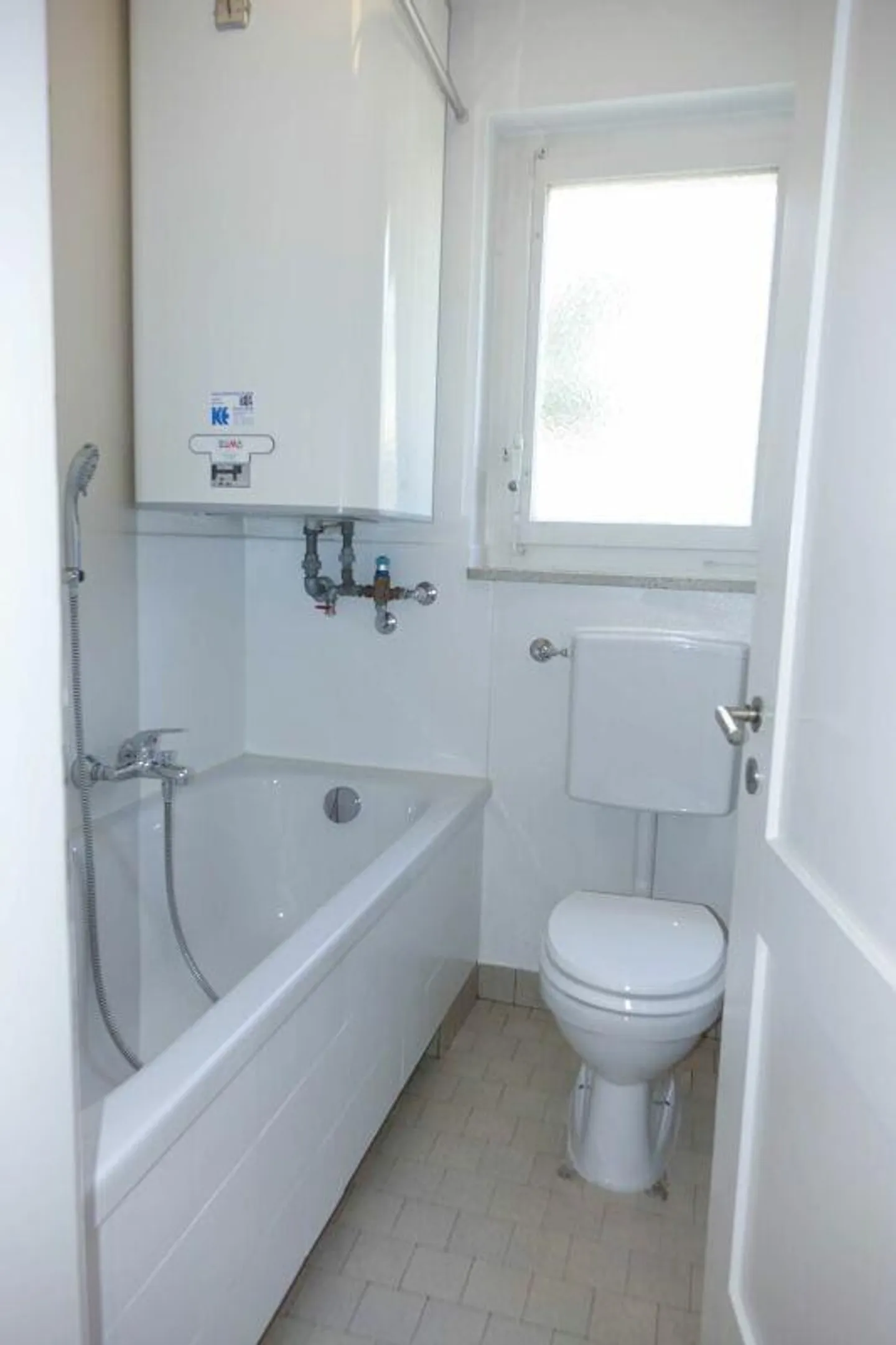 Appartamento luminoso e accogliente con 3 stanze - Foto 7 di 9