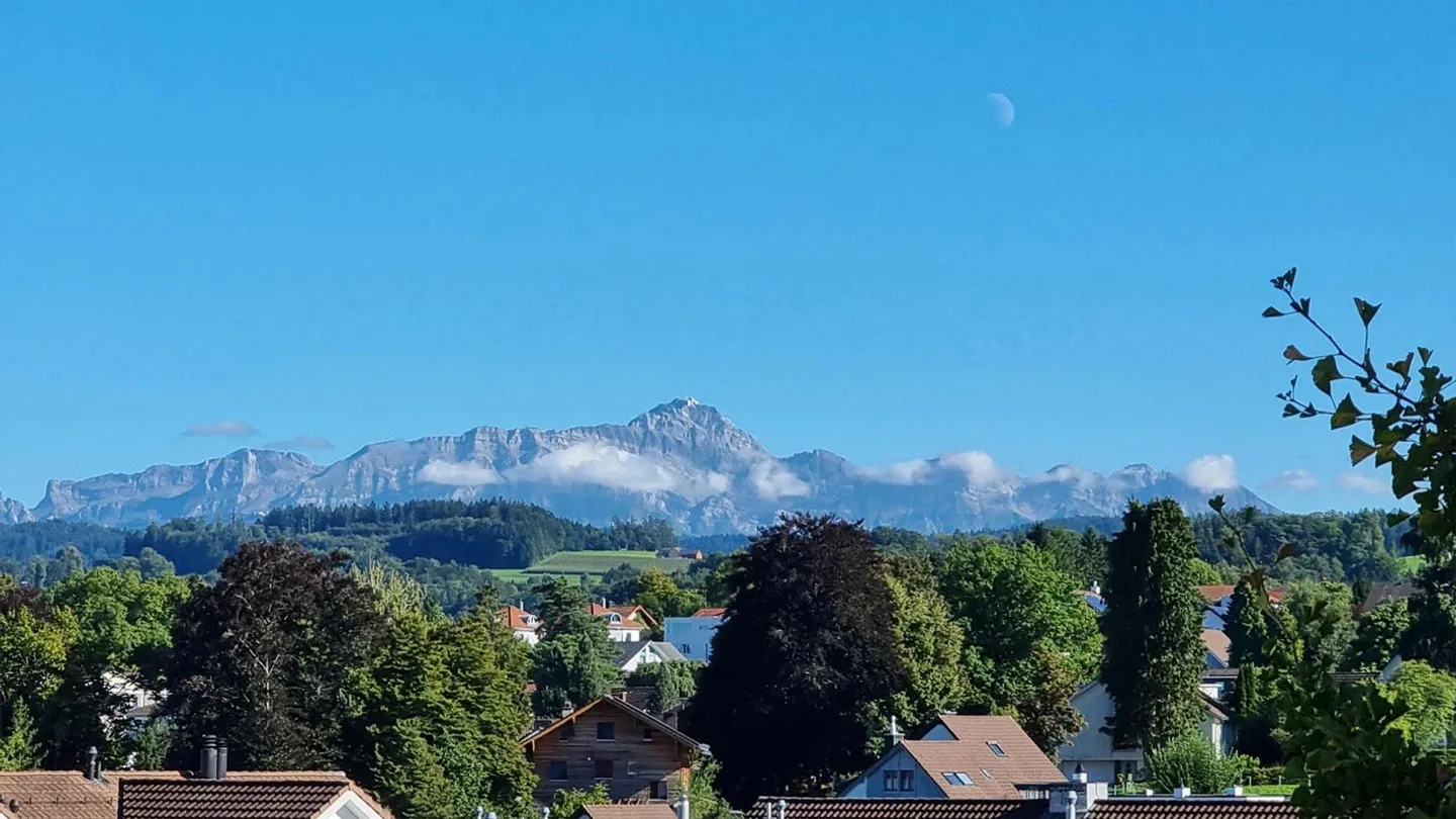 Idyllic Home with Säntis View – 4.5-Room House in a Quiet Location - Photo 1 of 11