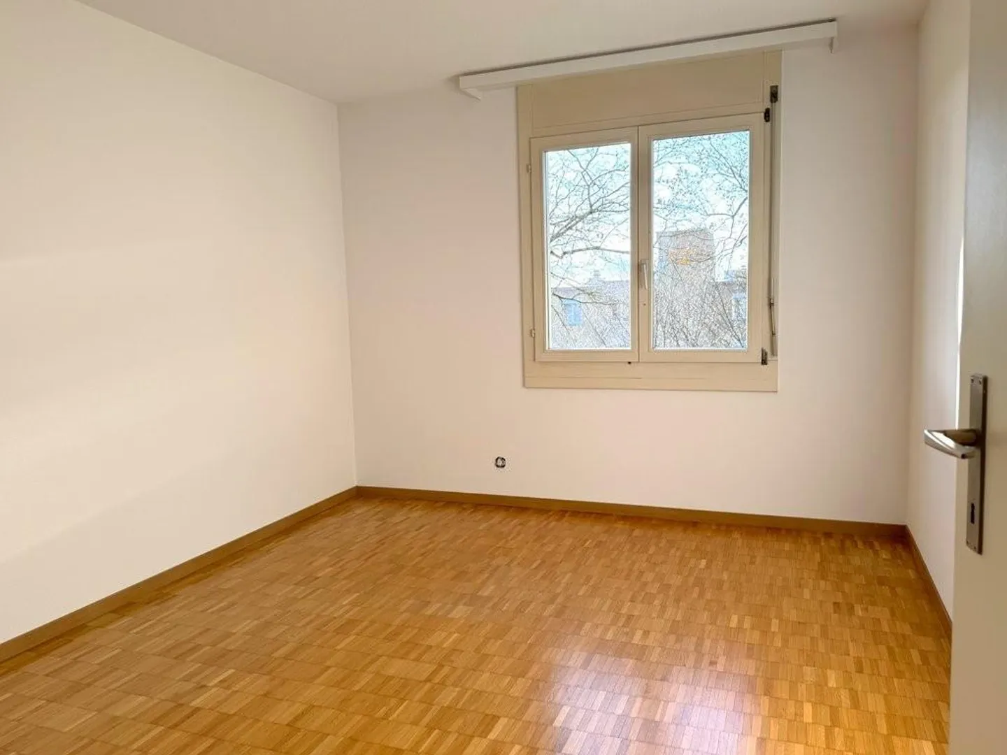 Appartement spacieux de 4,5 pièces dans un emplacement calme à Zollikofen - Photo 5 sur 10