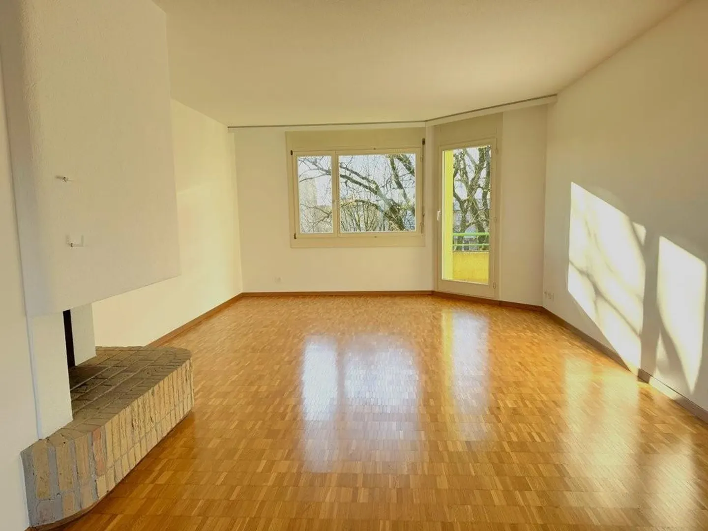 Appartement spacieux de 4,5 pièces dans un emplacement calme à Zollikofen - Photo 4 sur 10
