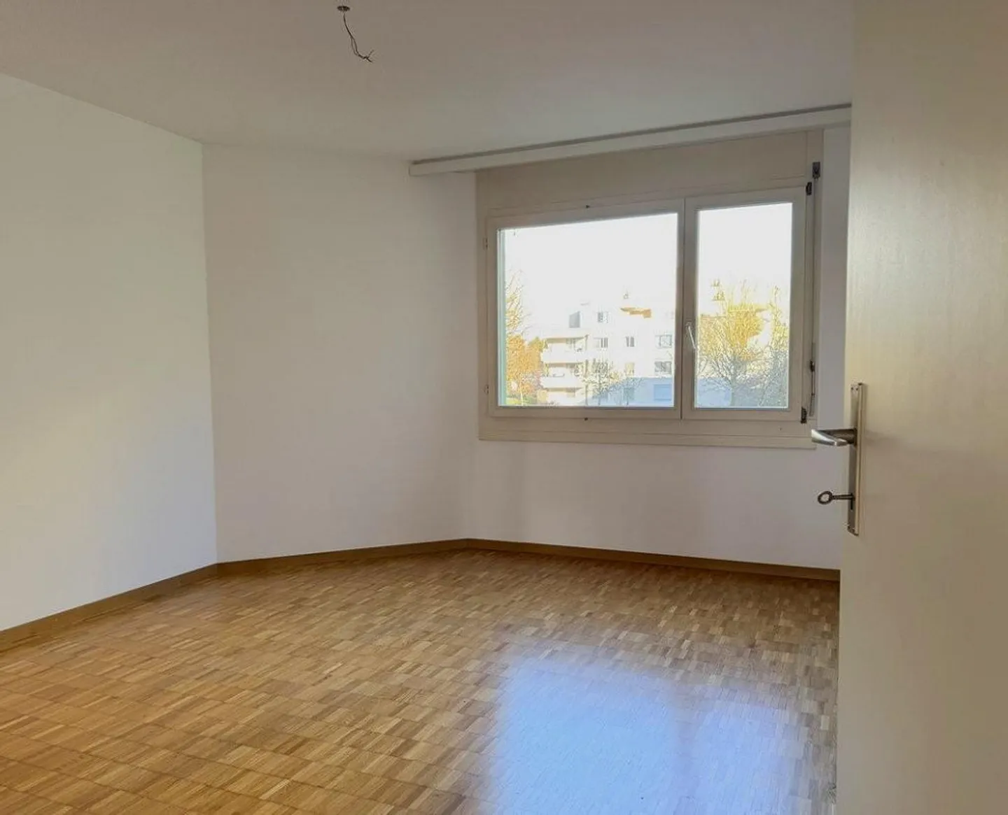 Appartement spacieux de 4,5 pièces dans un emplacement calme à Zollikofen - Photo 6 sur 10