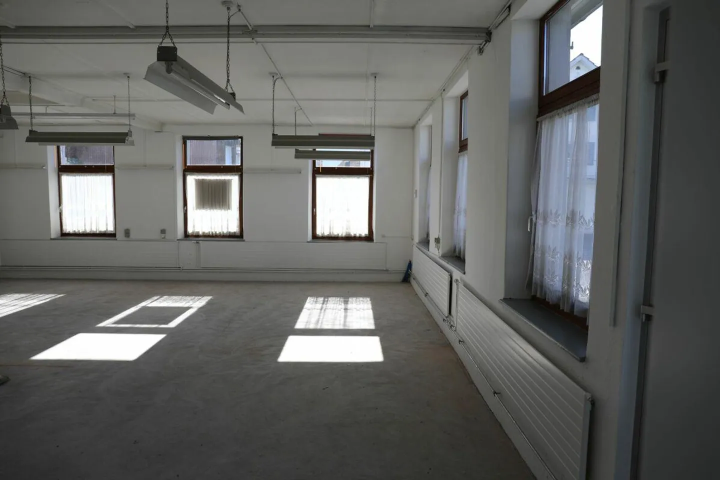 Versatile Commercial Space - Photo 7 of 9