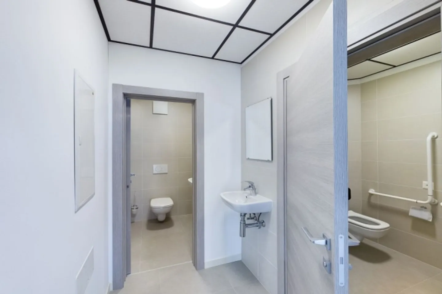 «Nuovissimo Commercial Stabile» - Foto 11 di 13