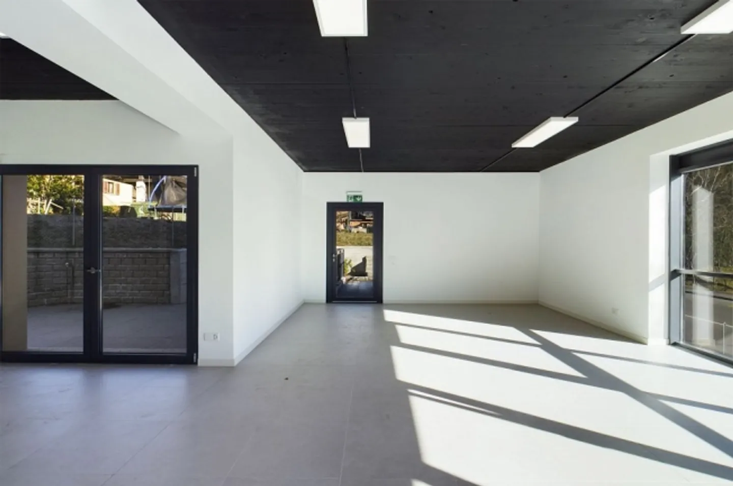 «Nuovissimo Commercial Stabile» - Foto 7 di 13