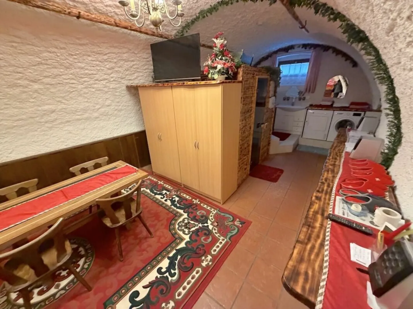 Charming Guesthouse with Spa - Photo 4 of 12