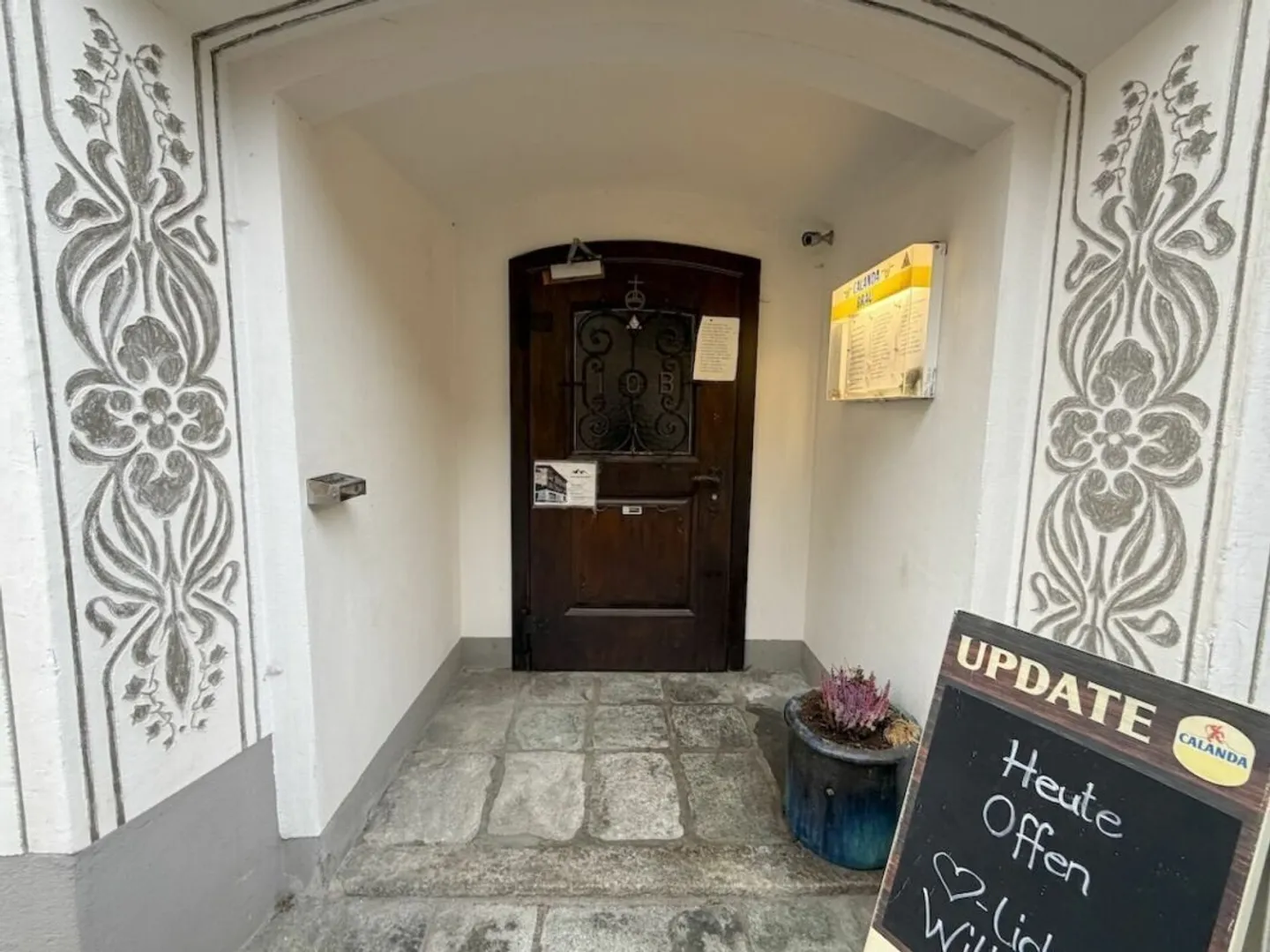 Charming Guesthouse with Spa - Photo 2 of 12