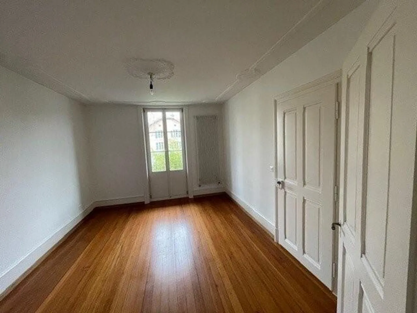 Beautiful living in Lorraine! - Photo 8 of 9