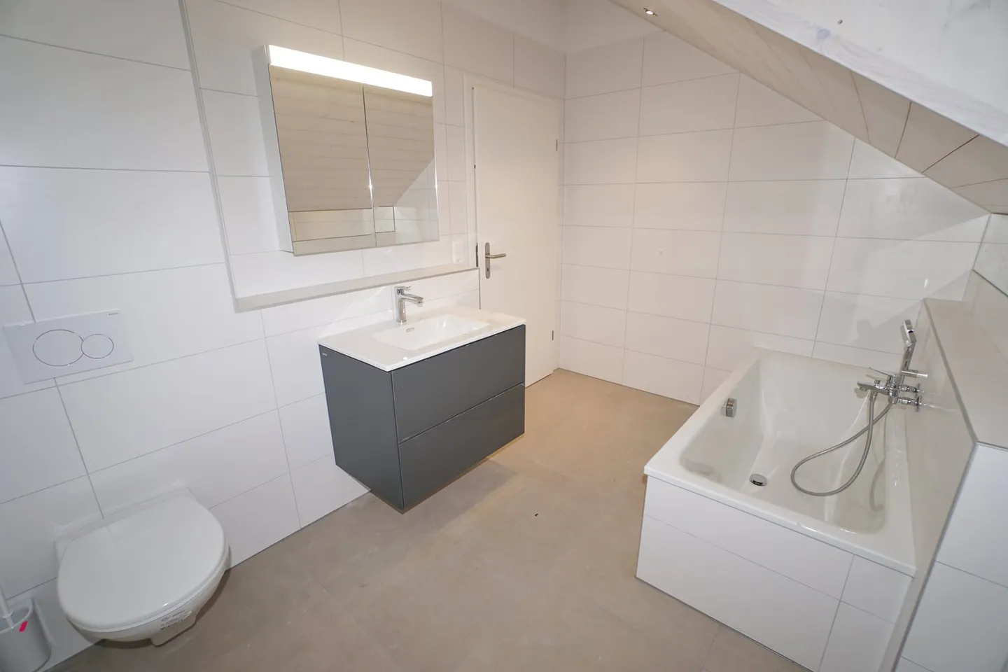 Appartement spacieux de 5,5 pièces à Brenzikofen avec balcon - Photo 10 sur 11